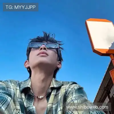 侯跃雯